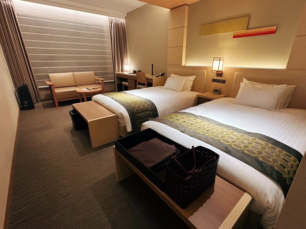 彩之庭飯店房間
